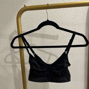 NWOT SKIMS sculpting bra!